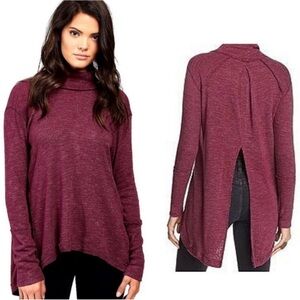 Free People Purple Free Split-Back‎ Turtleneck Size XS